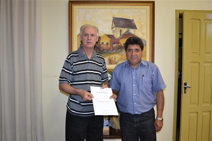 Agricultura opoia 24 agroindústrias e 27 associações